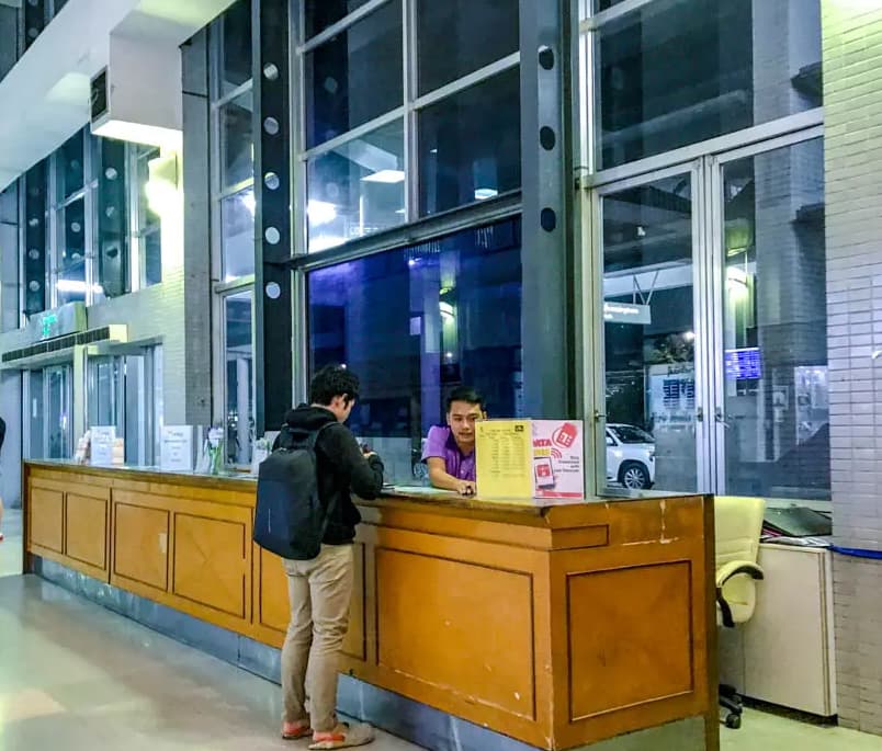 Comprar tarjetas SIM de Laos en el aeropuerto